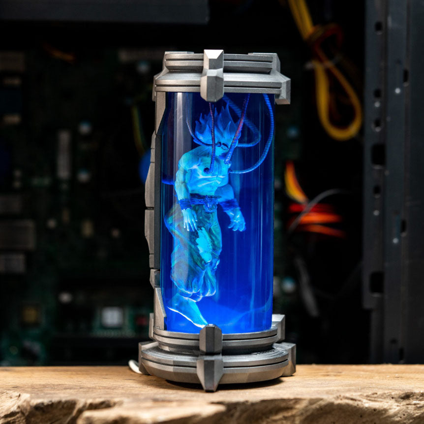 Handcrafted Dragon Ball Z lamp: Goku figurine suspended in illuminated capsule - Anime collector's LED light